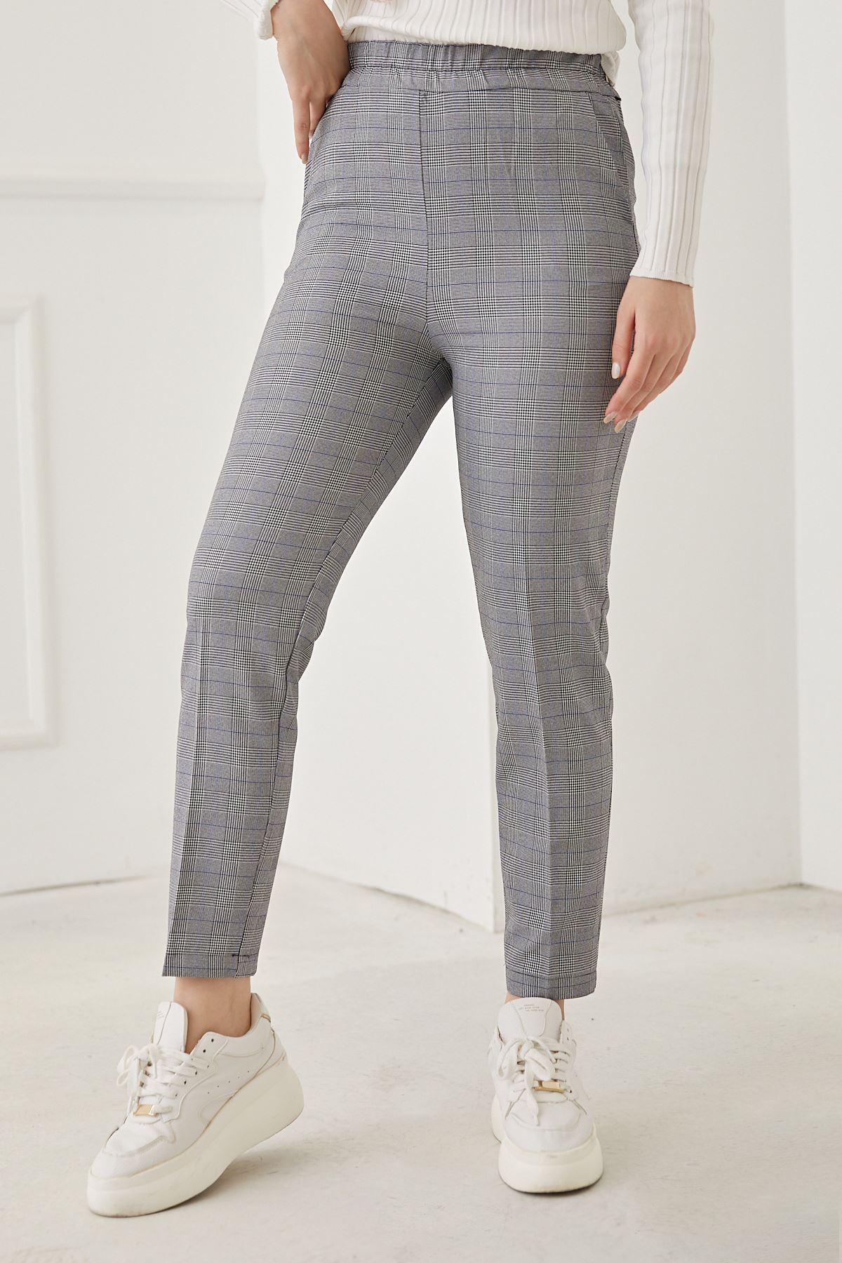 Beli Lastikli Ekose Pantolon-Saks