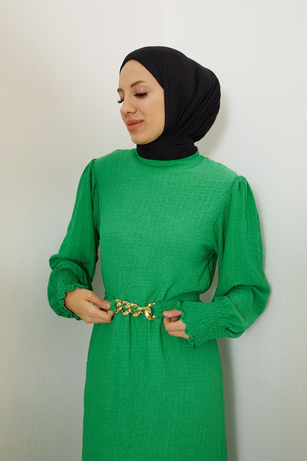 Kol Gipeli Kemerli Elbise-Yeşil