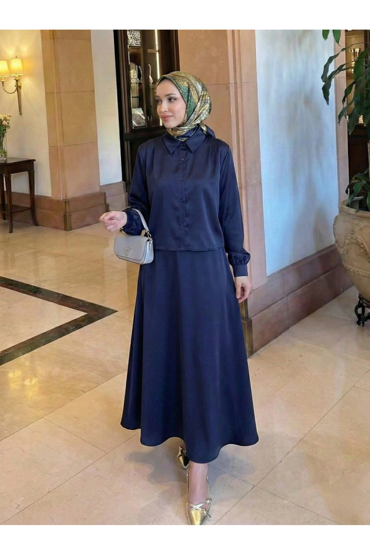 Omuz Pile Detay Saten Etekli Takım-Lacivert