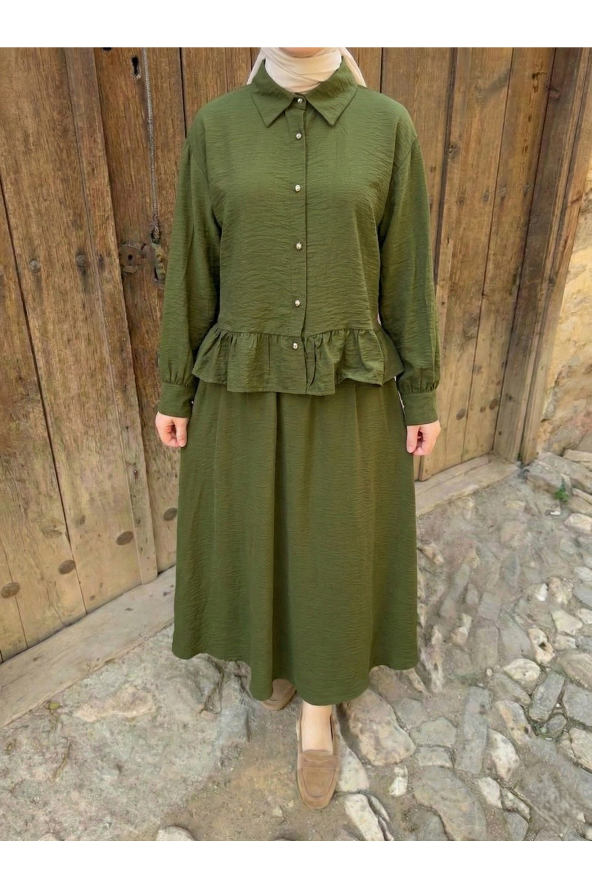 Büzgü Detay Etekli Takım-Haki