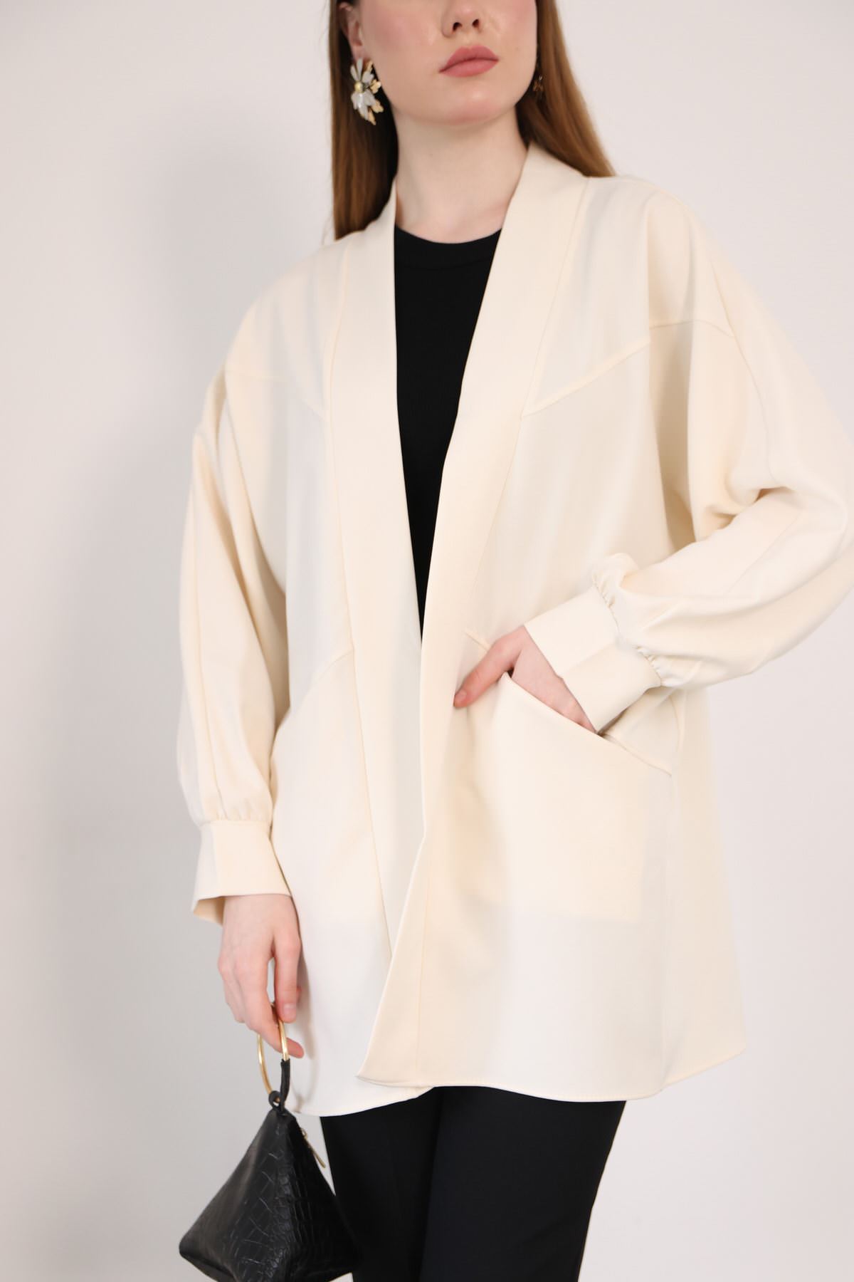 Cep Detay Atlas Hırka-Krem