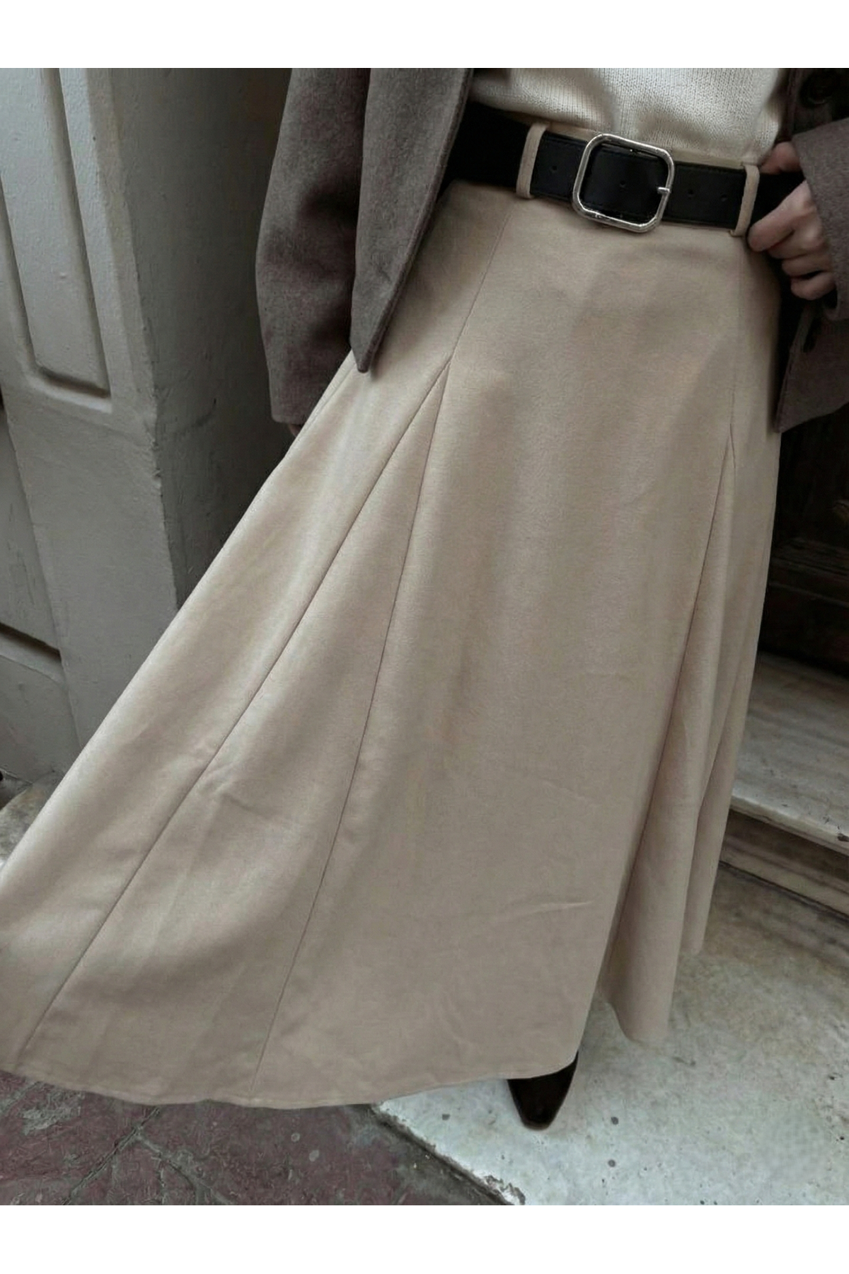 Kelebek Detaylı Dabıl Etek-Taş