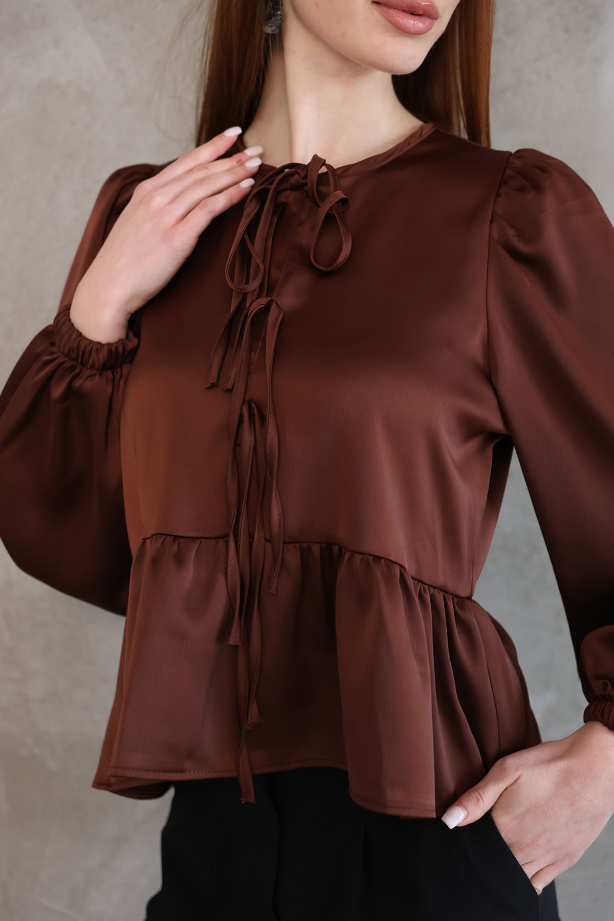 Yaka Biye Etek Büzgülü Tunik-Kahve