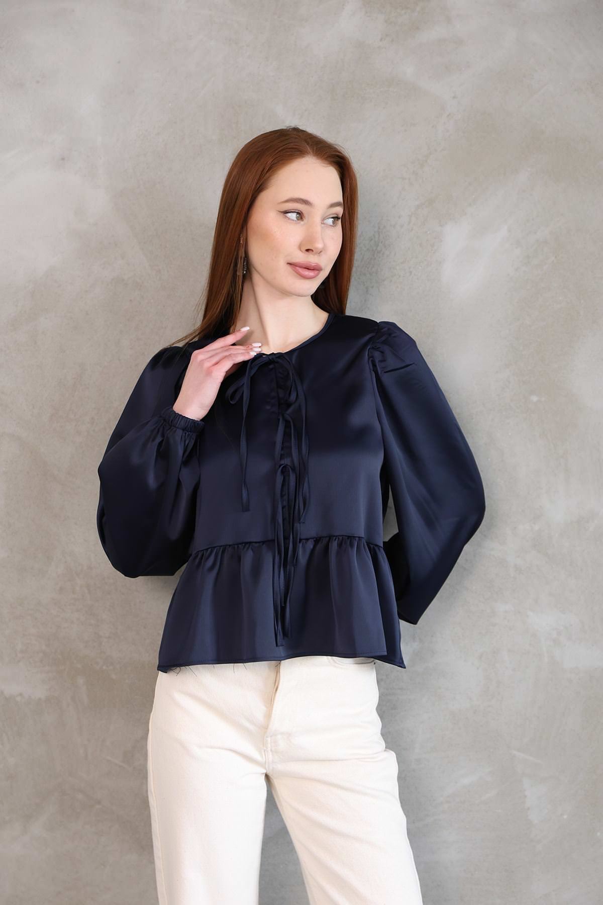 Yaka Biye Etek Büzgülü Tunik-Lacivert