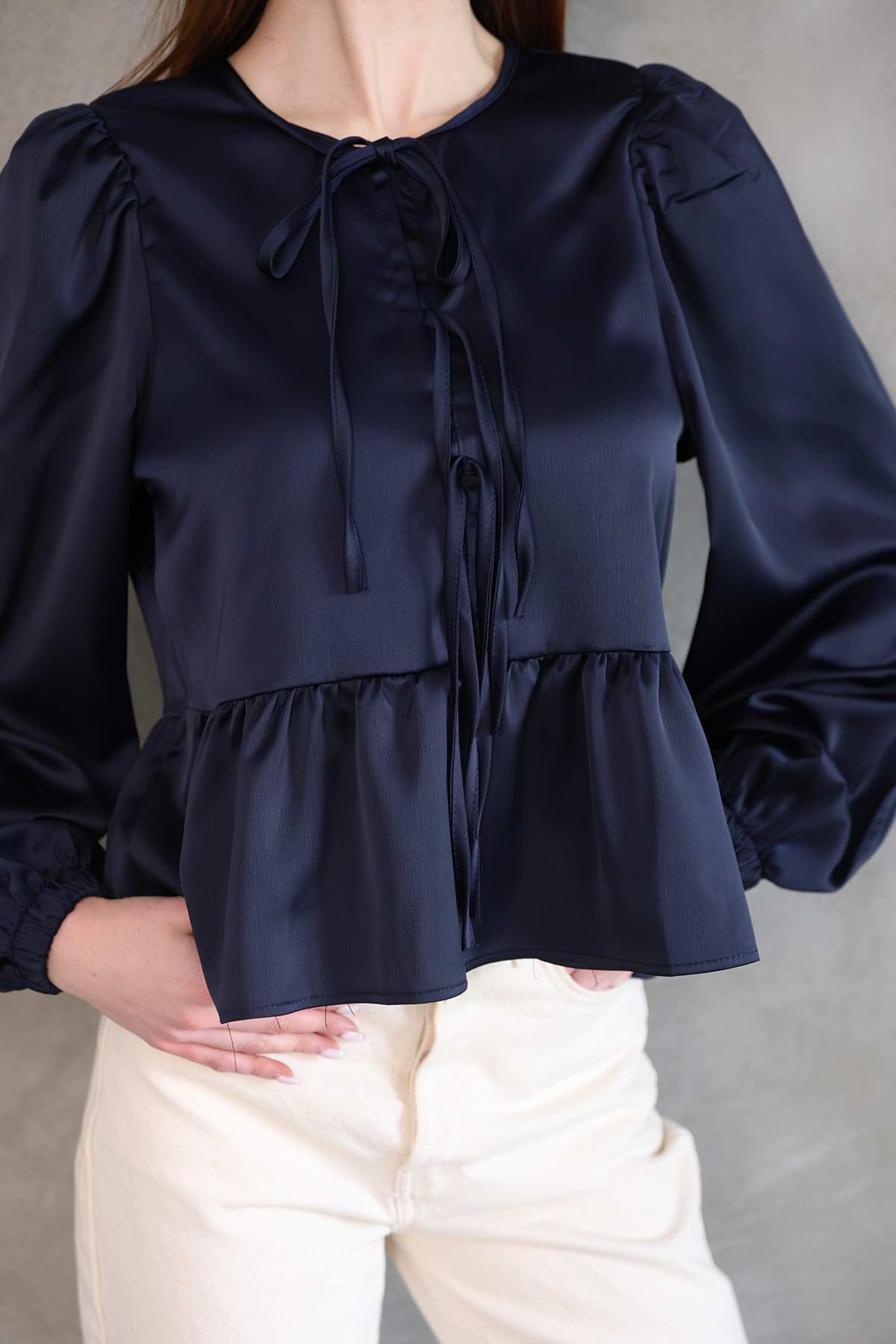 Yaka Biye Etek Büzgülü Tunik-Lacivert