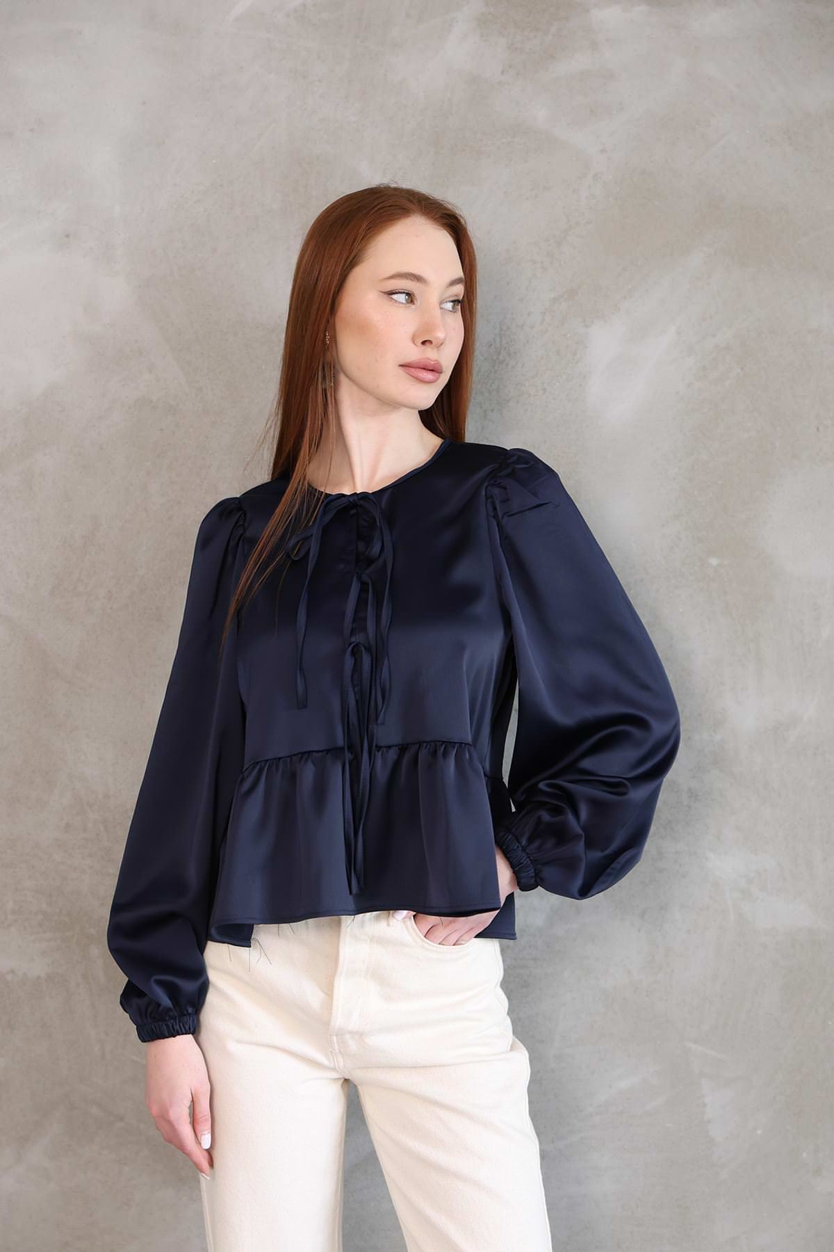 Yaka Biye Etek Büzgülü Tunik-Lacivert