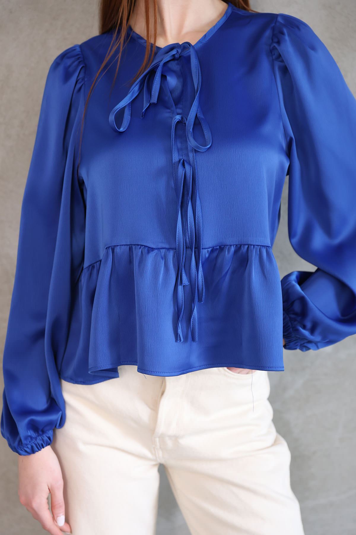 Yaka Biye Etek Büzgülü Tunik-Saks