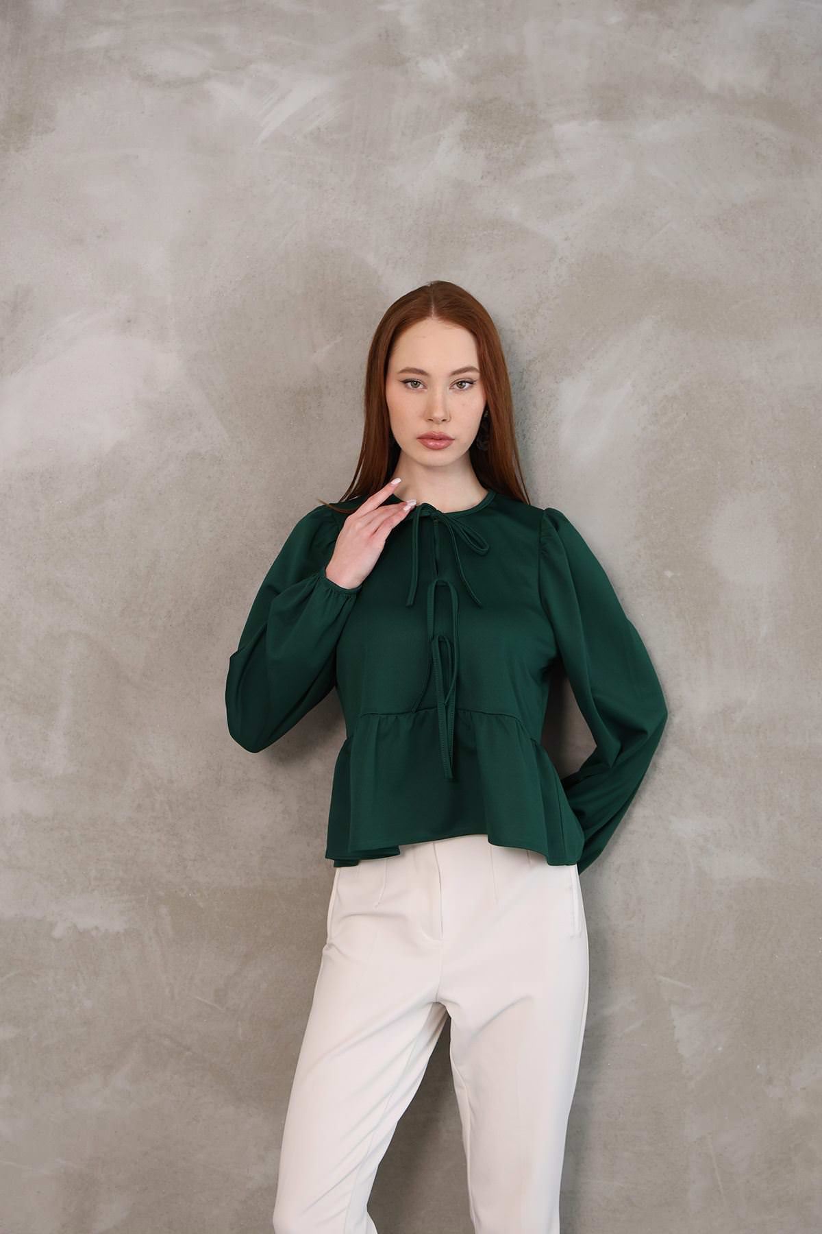 Yaka Biye Etek Büzgülü Tunik-Siyah