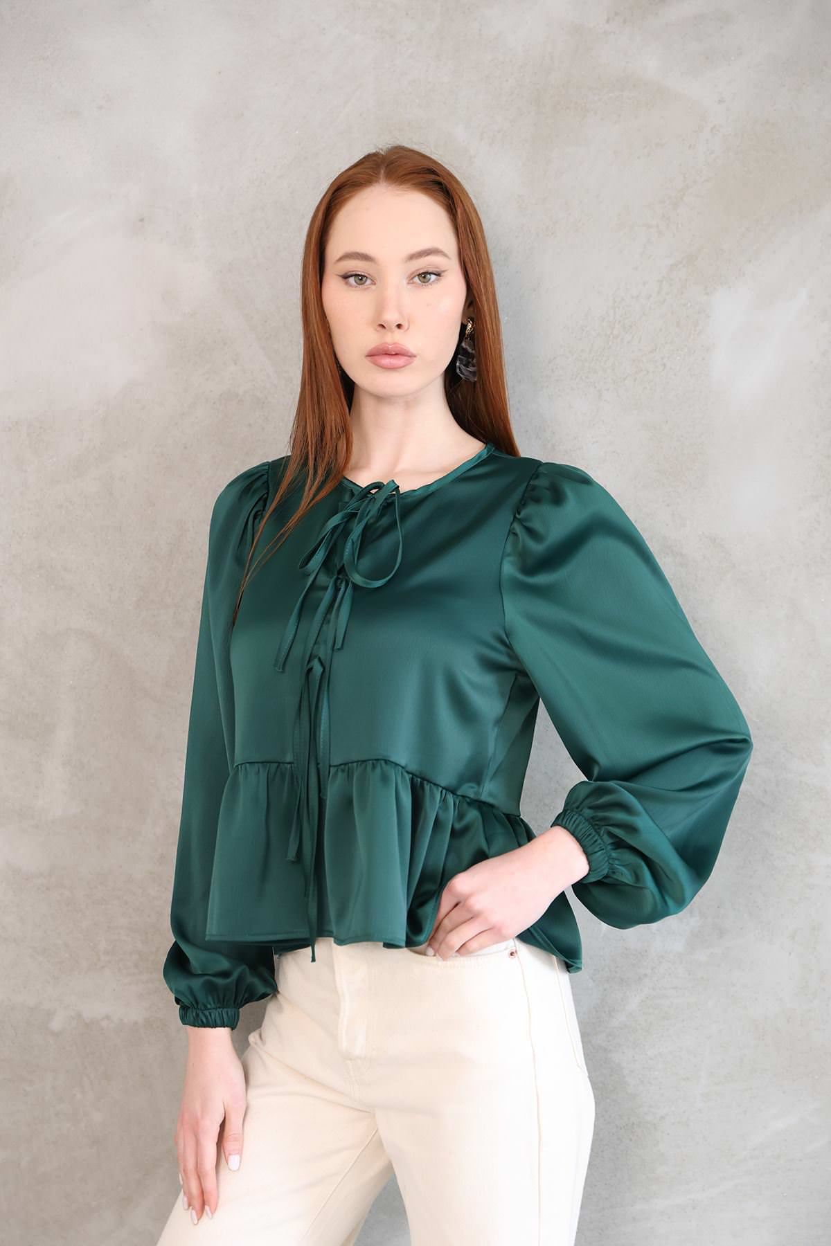 Yaka Biye Etek Büzgülü Tunik-Zümrüt Yeşili
