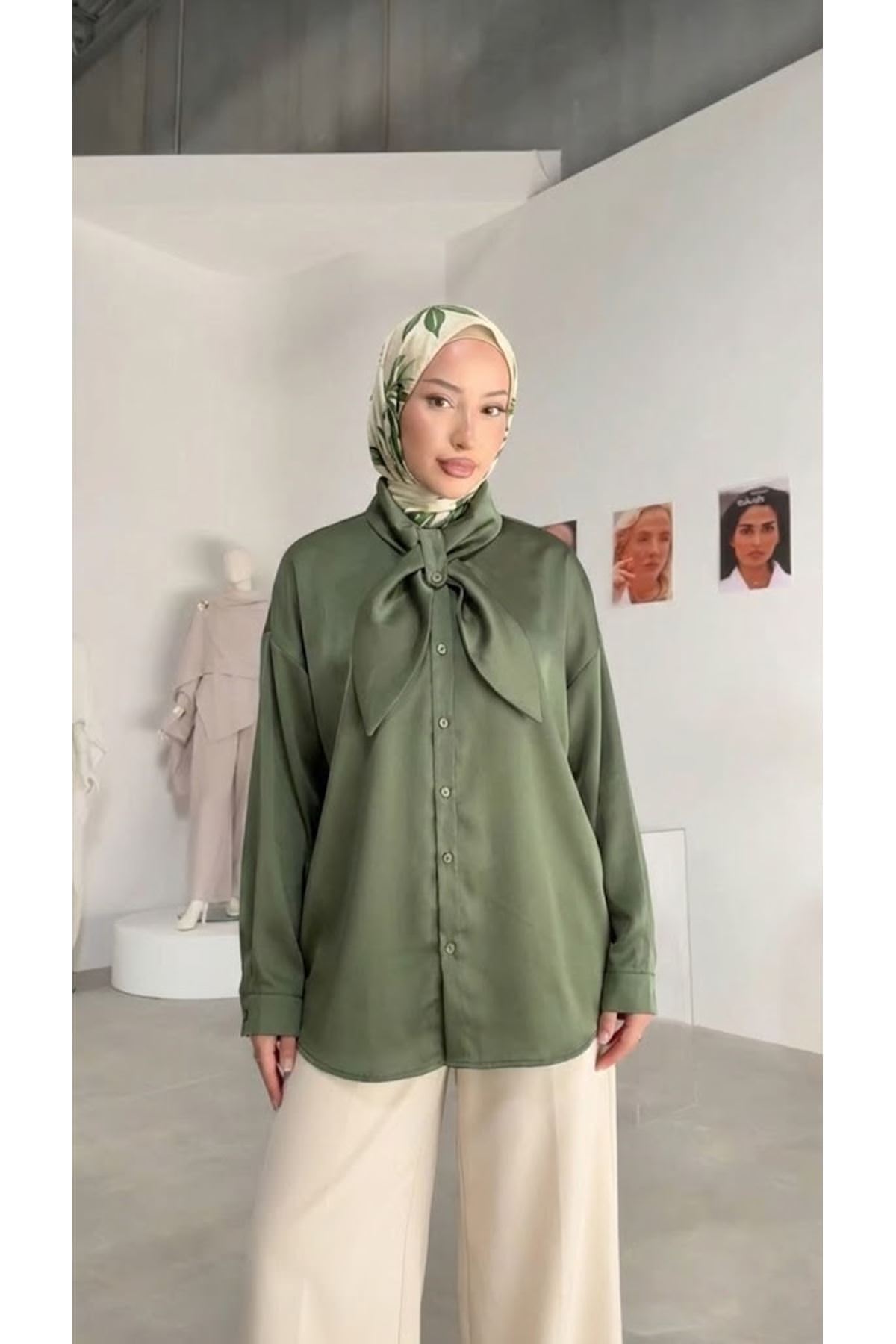 Yaka Detay Saten Tunik-Haki