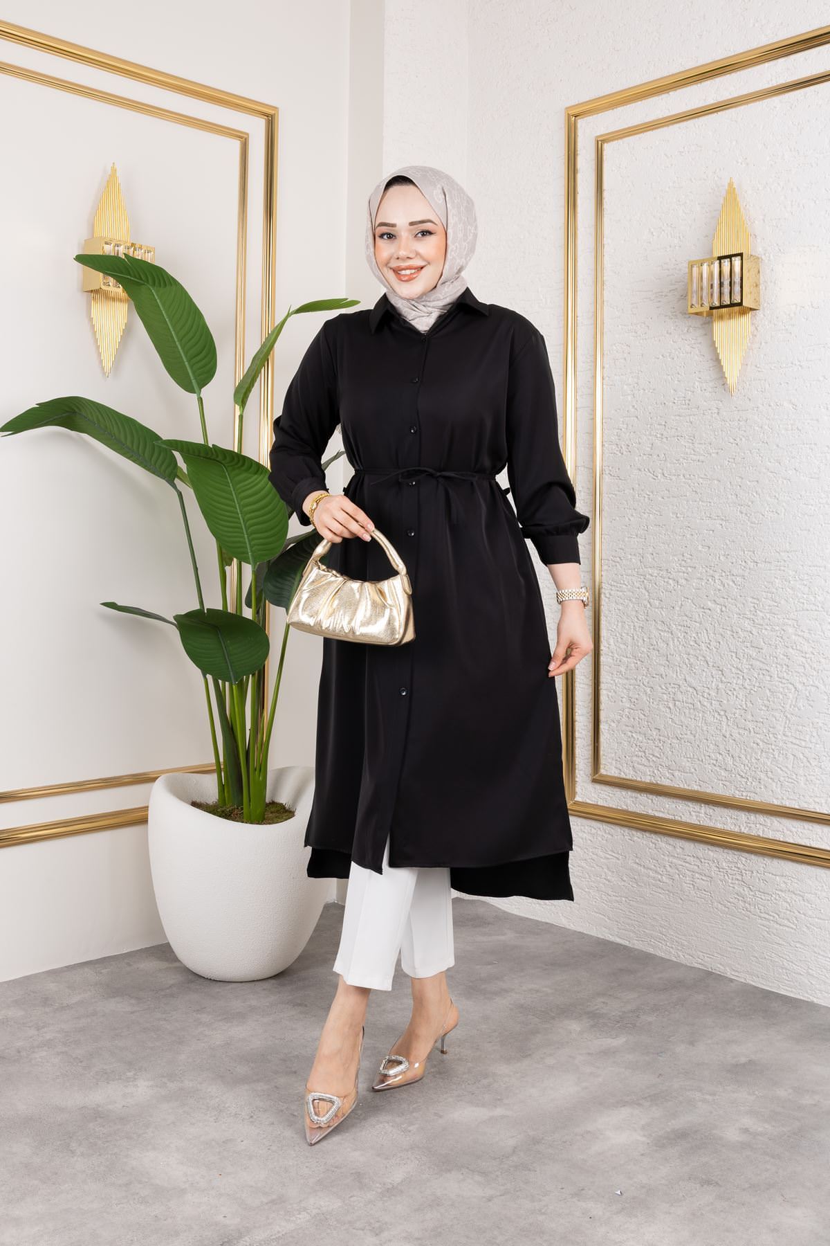 Kadın Yırtmaç Detaylı Kuşaklı Gömlek Yaka Boydan Düğmeli Uzıun Tesettür Tunik-Siyah