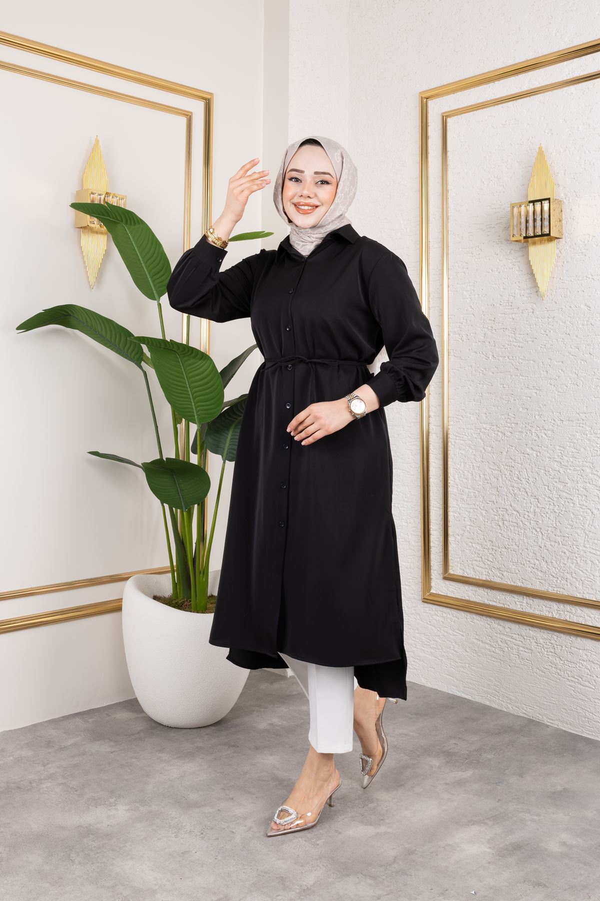 Kadın Yırtmaç Detaylı Kuşaklı Gömlek Yaka Boydan Düğmeli Uzıun Tesettür Tunik-Siyah