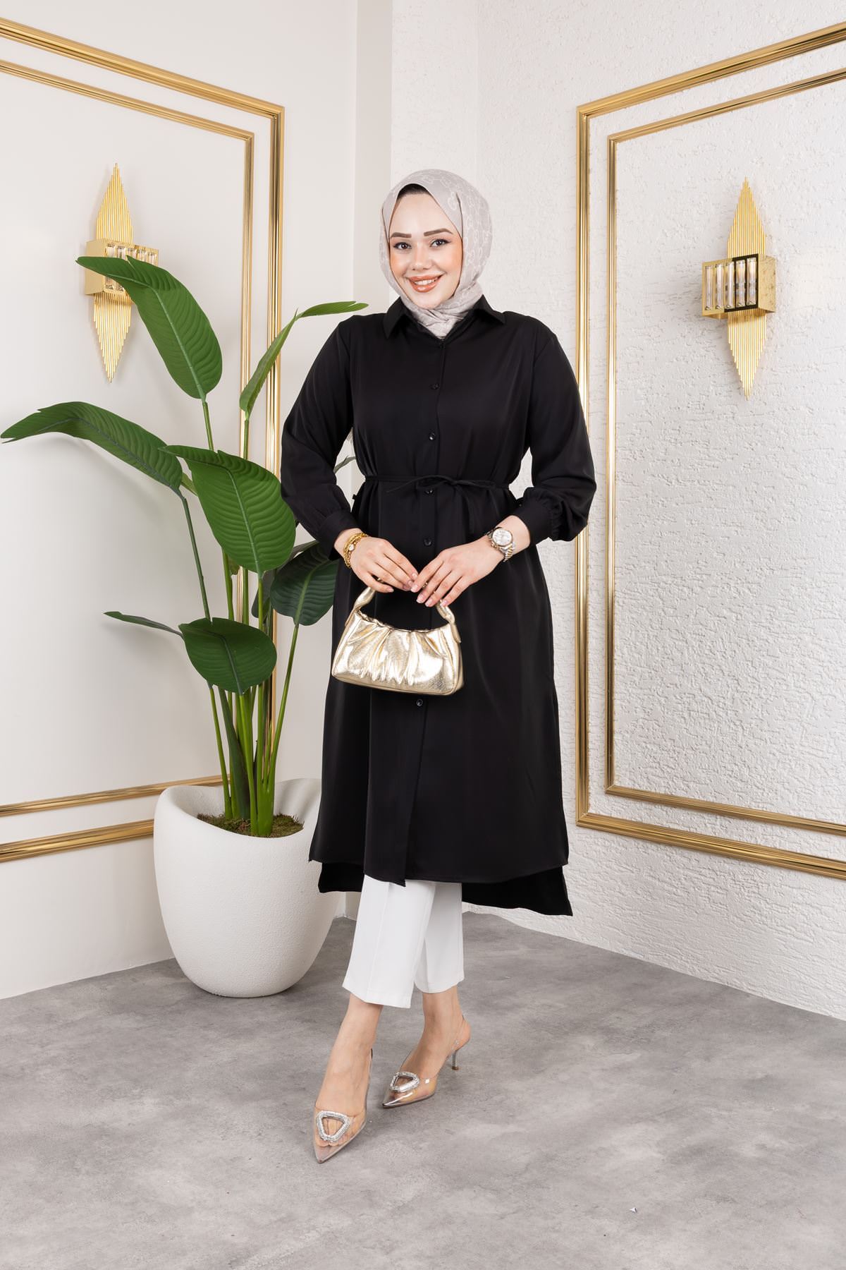 Kadın Yırtmaç Detaylı Kuşaklı Gömlek Yaka Boydan Düğmeli Uzıun Tesettür Tunik-Siyah