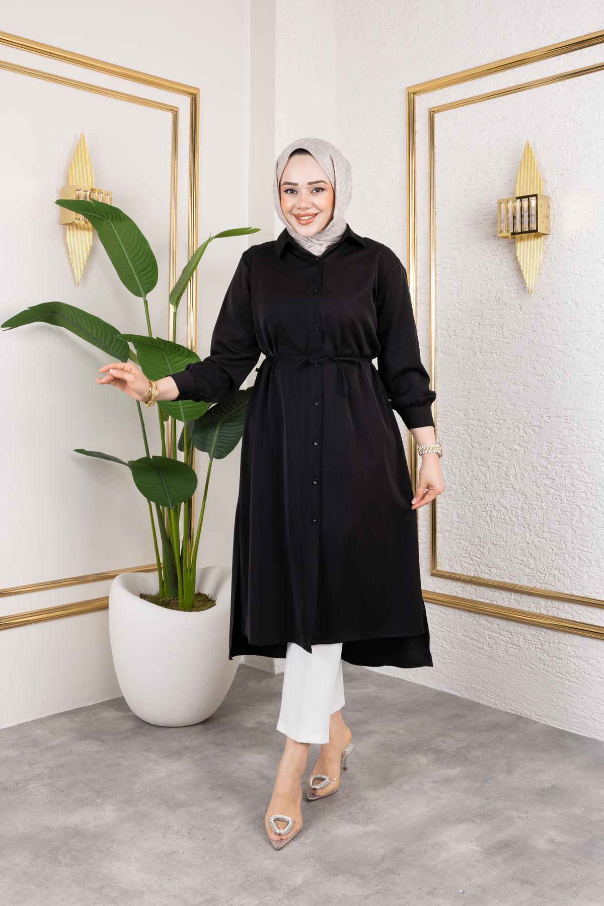 Kadın Yırtmaç Detaylı Kuşaklı Gömlek Yaka Boydan Düğmeli Uzıun Tesettür Tunik-Siyah