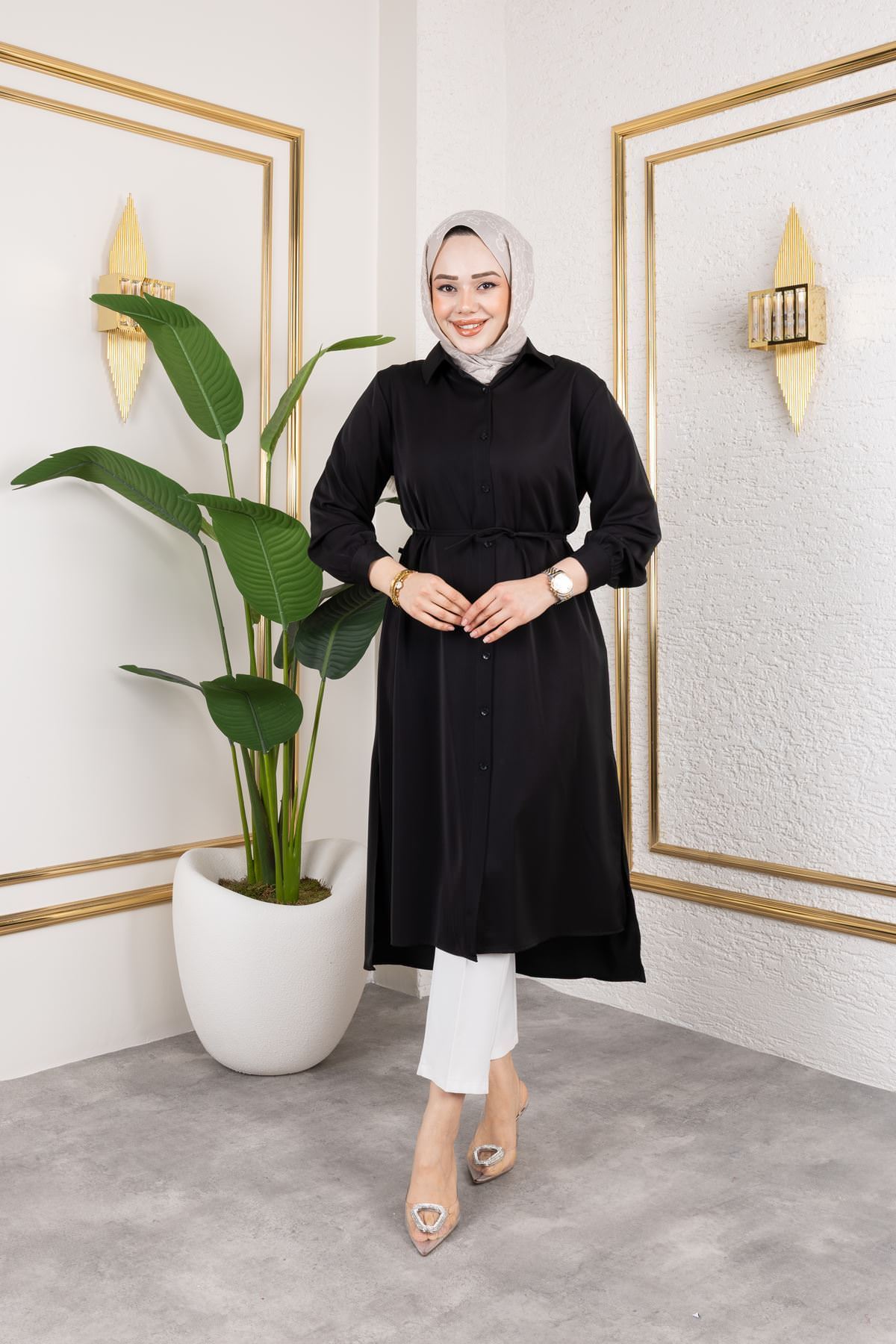 Kadın Yırtmaç Detaylı Kuşaklı Gömlek Yaka Boydan Düğmeli Uzıun Tesettür Tunik-Siyah