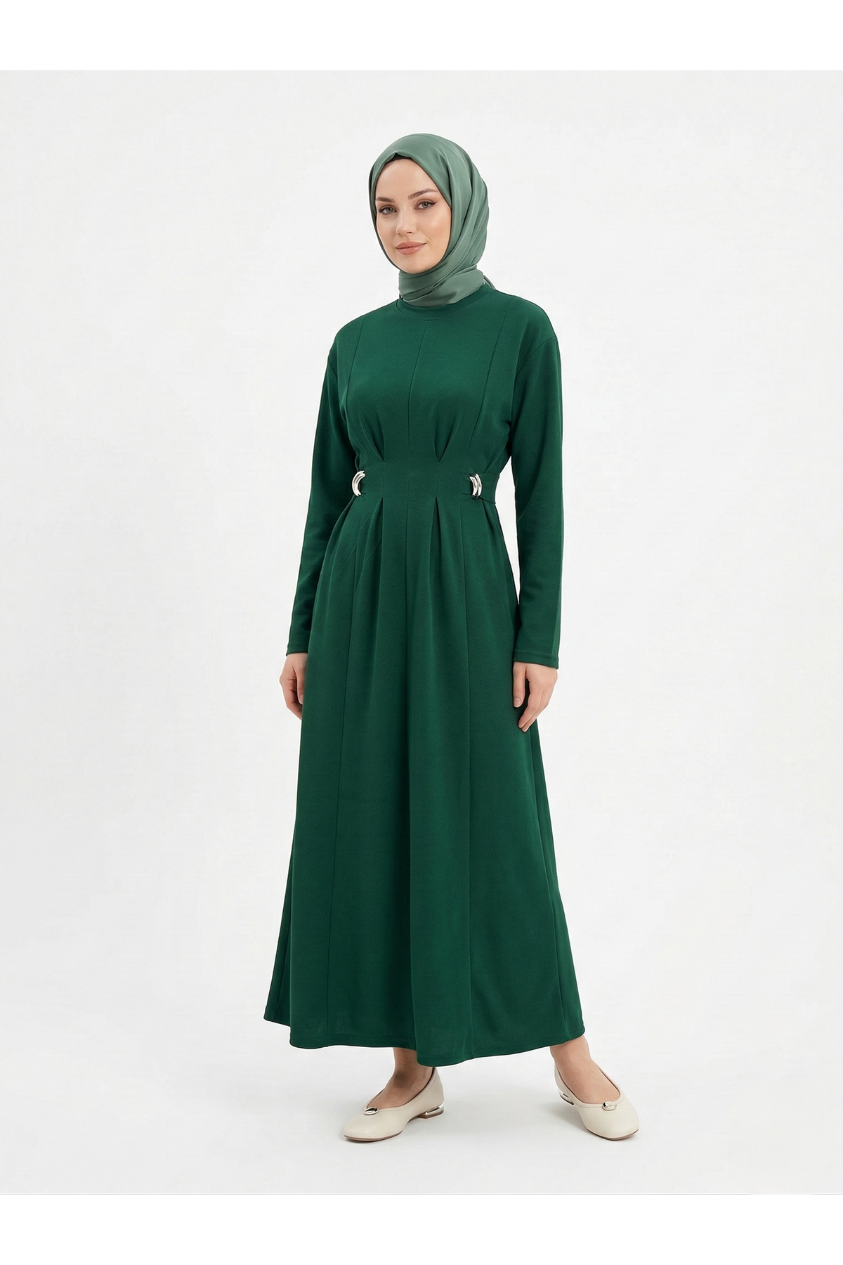 Önü Pensli Kuşak Aksesuar Detay Elbise-Zümrüt Yeşili
