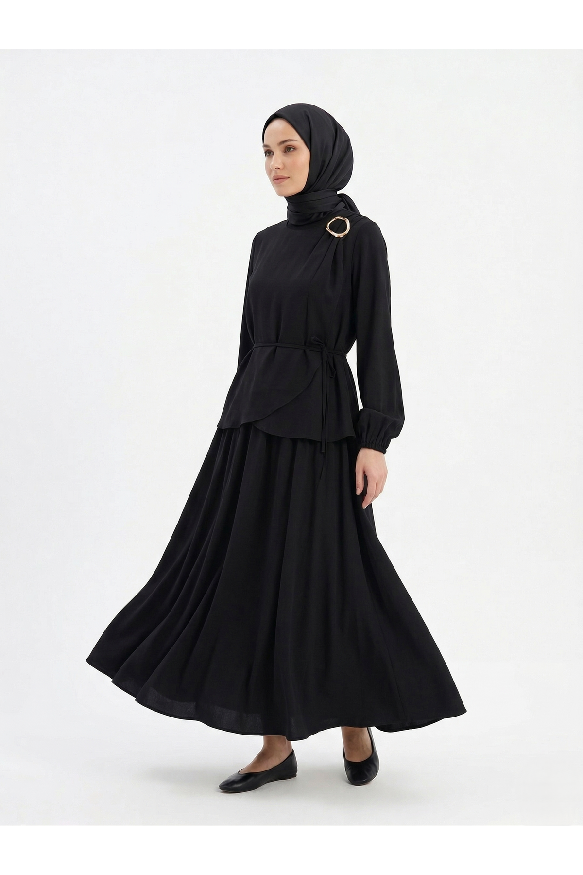 Omuz Aksesuar Pile Detay Etekli Takım-Siyah