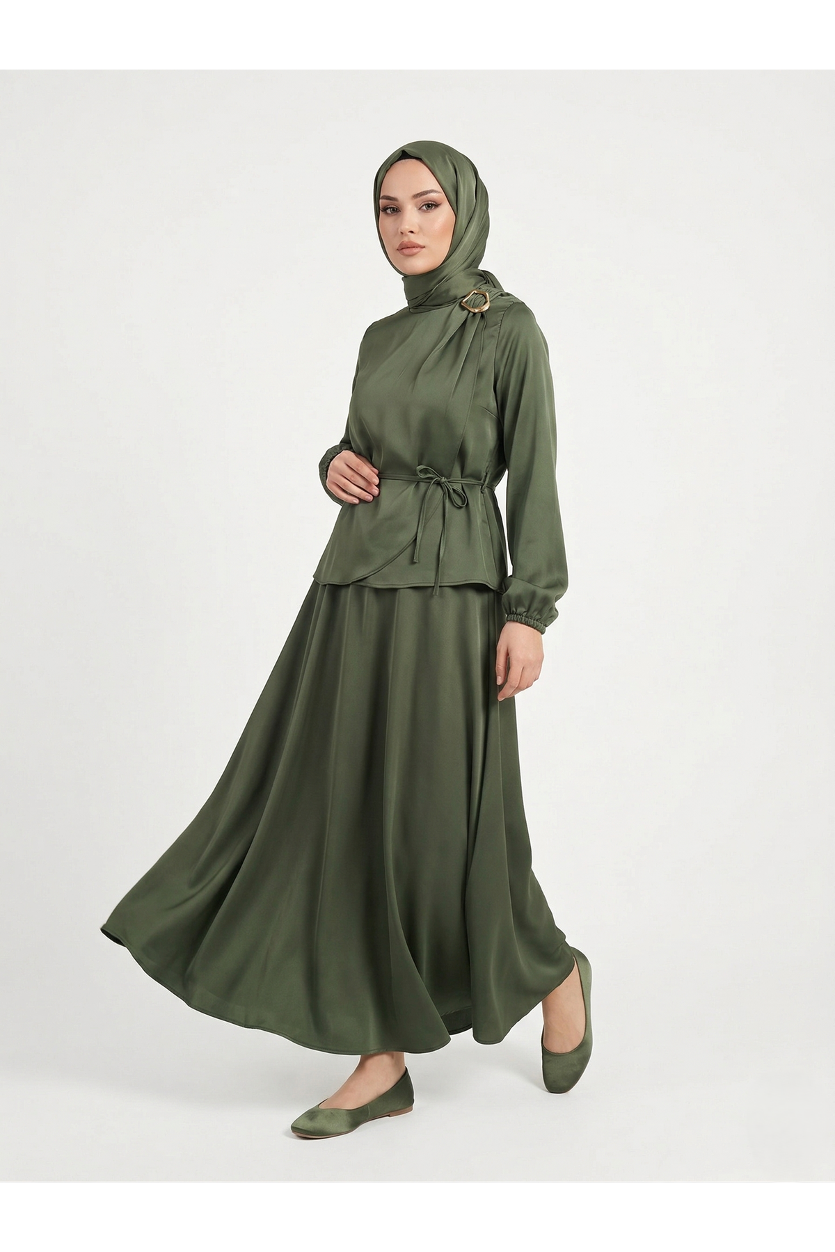 Omuz Aksesuar Detay Saten Etekli Takım-Haki