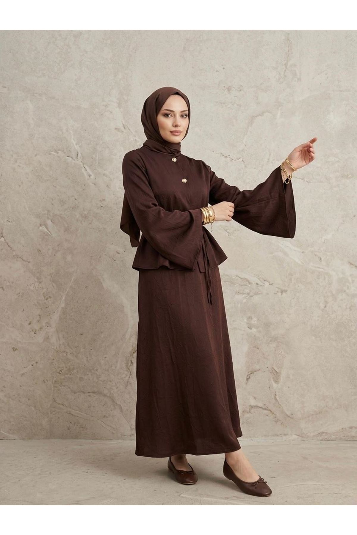 Aksesuar Detay Etekli Takım-Kahve
