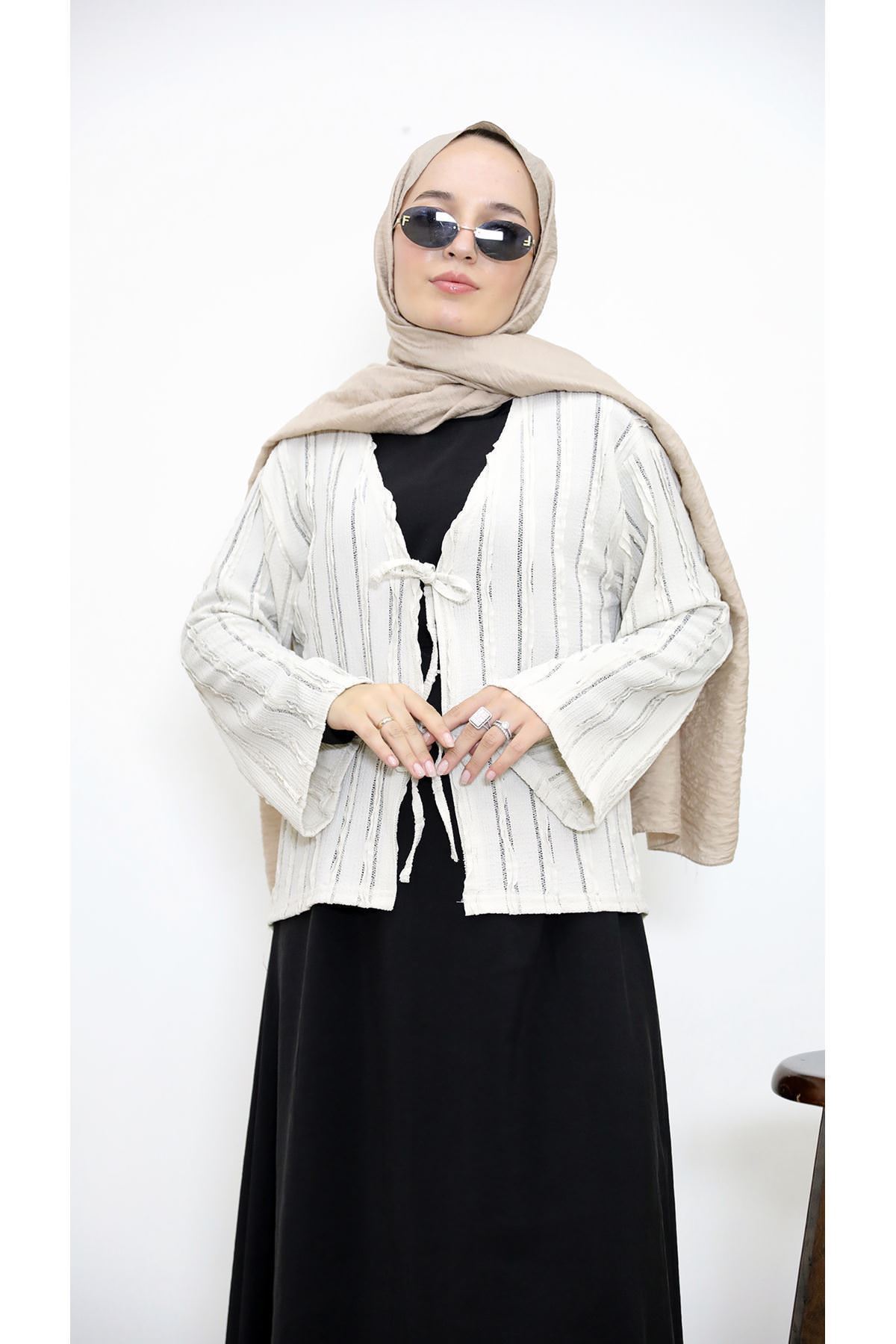 Pileli Ön İki Bağlamalı Tunik-Bej