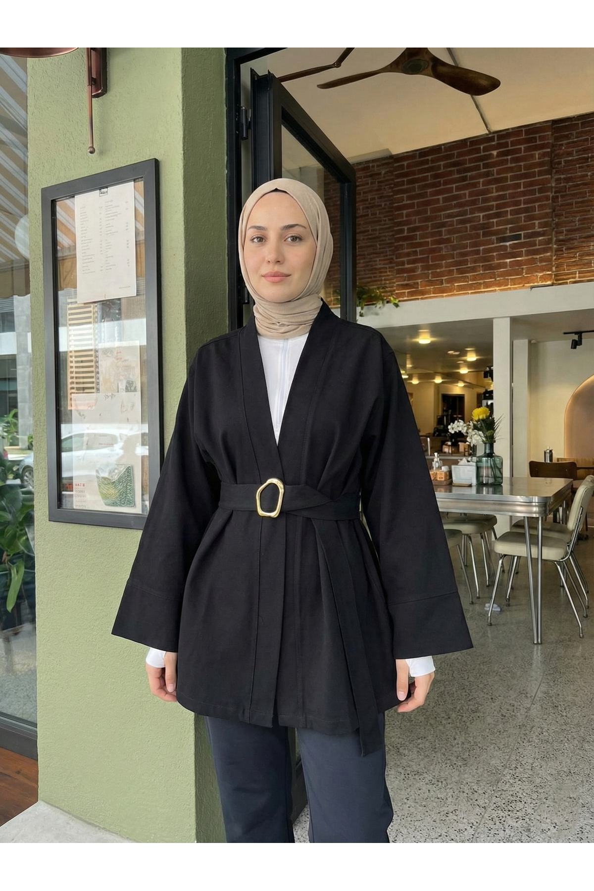 Geniş Manşet Kuşak Detay Ceket-Siyah