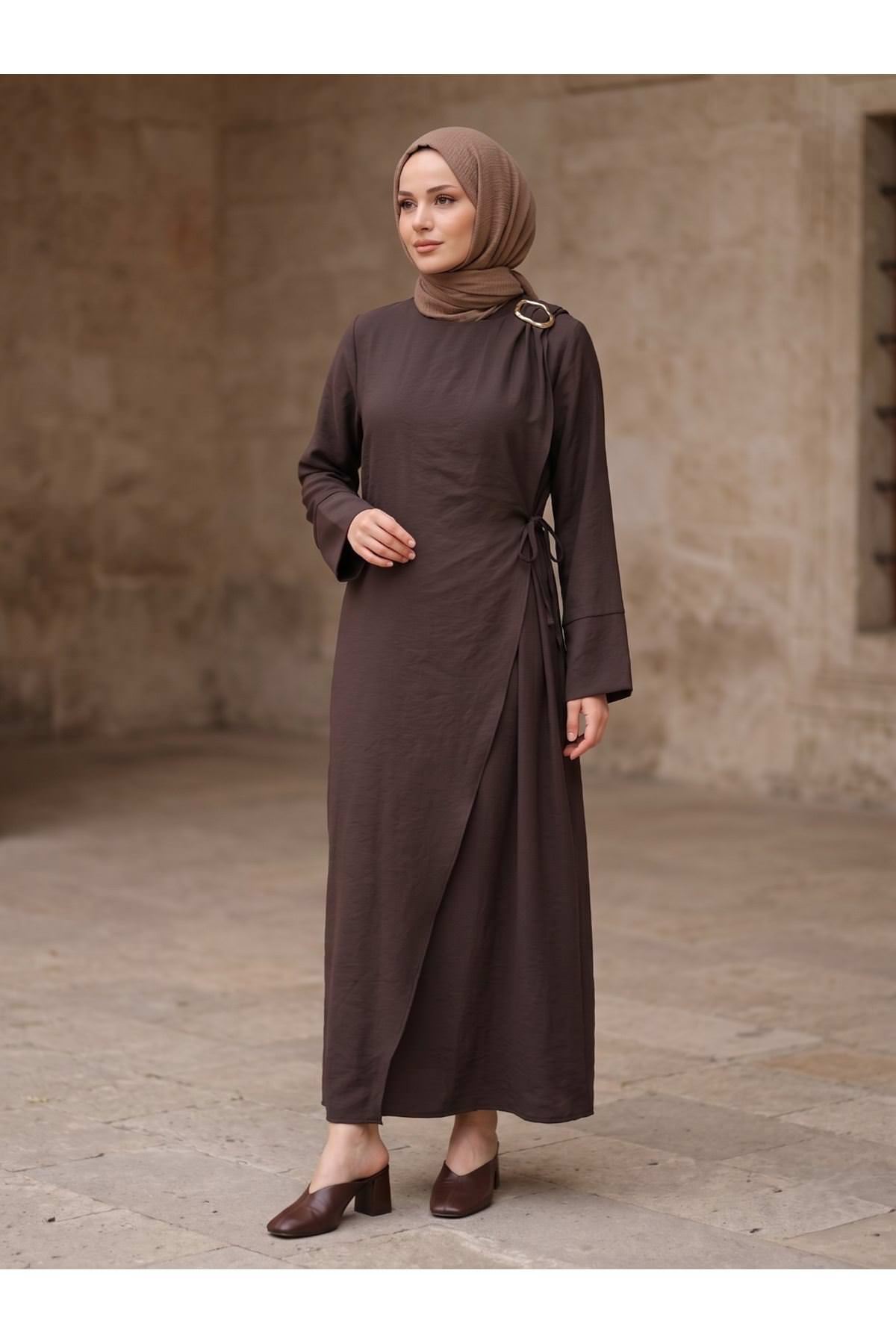 Omuz Pİle Toka DetayTensel  Elbise-Kahve