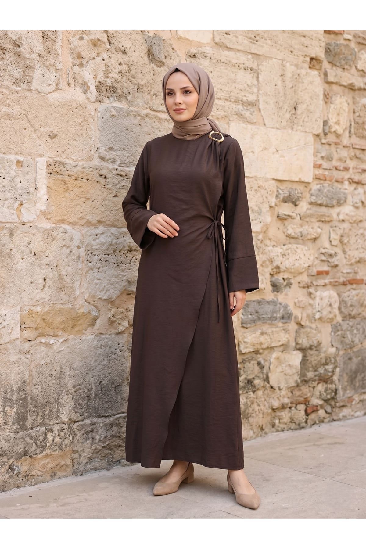 Omuz Pİle Toka DetayTensel  Elbise-Kahve