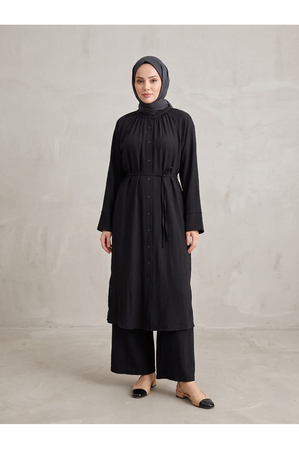 Hakim Yaka Uzun Pantolonlu Takım-Siyah