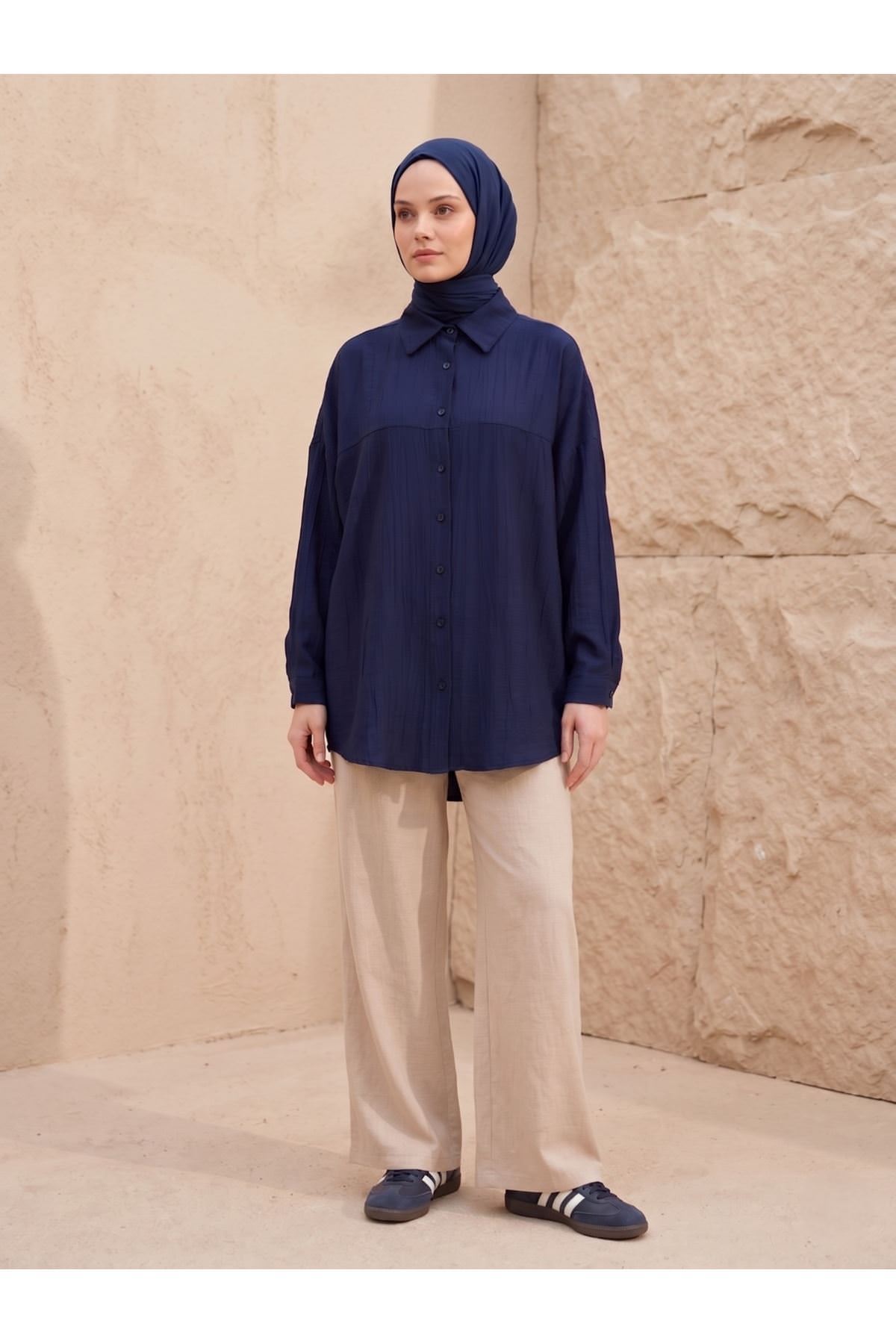 Ön Roba Detaylı Tunik-Lacivert