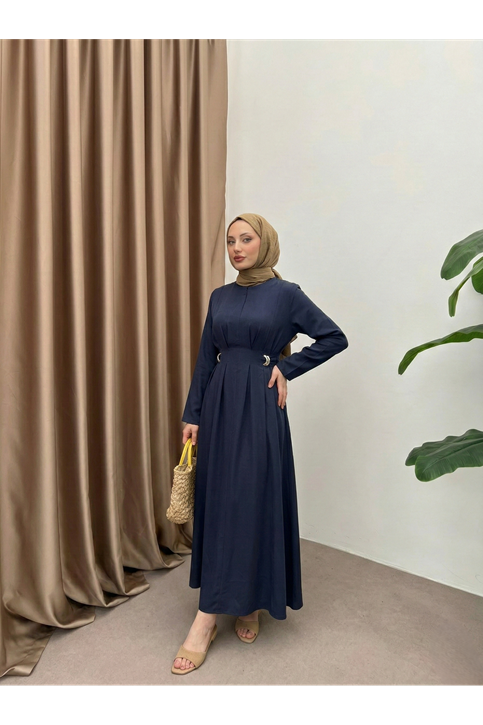 Önü Pensli Aksesuar Detay Elbise-Lacivert