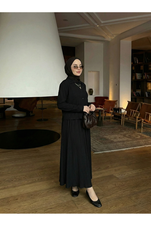 Omuz Pile Detay Etekli Takım-Siyah