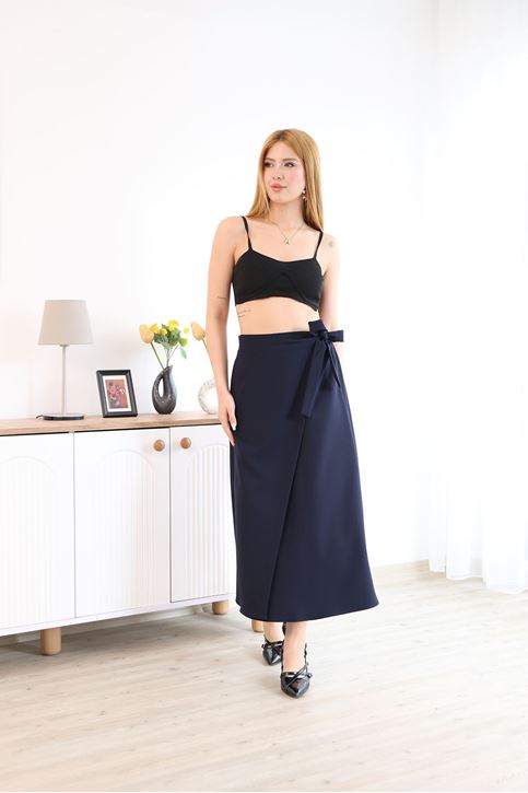 Ön Kapak Detay Atlas  Etek-Siyah