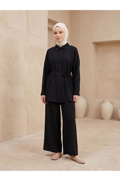 Ön Roba Detay Pantolonlu Takım-Siyah