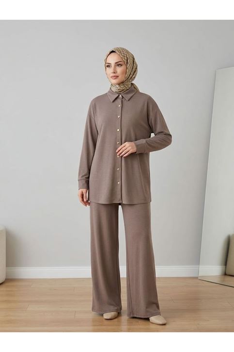 Yakalı Patlı Pike Pantolonlu Takım-Açık Kahve